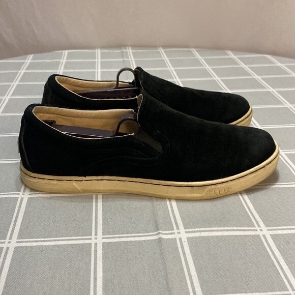 UGG Fierce 1006737 Slip On Sneakers Black Suede Loafers Women’s Size 9 Shoe - Picture 3 of 14
